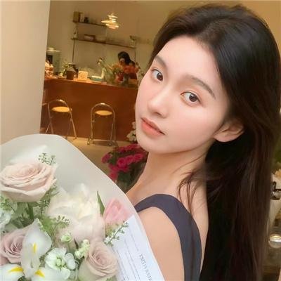 闪婚，绿茶夫人又砸钱虐渣了